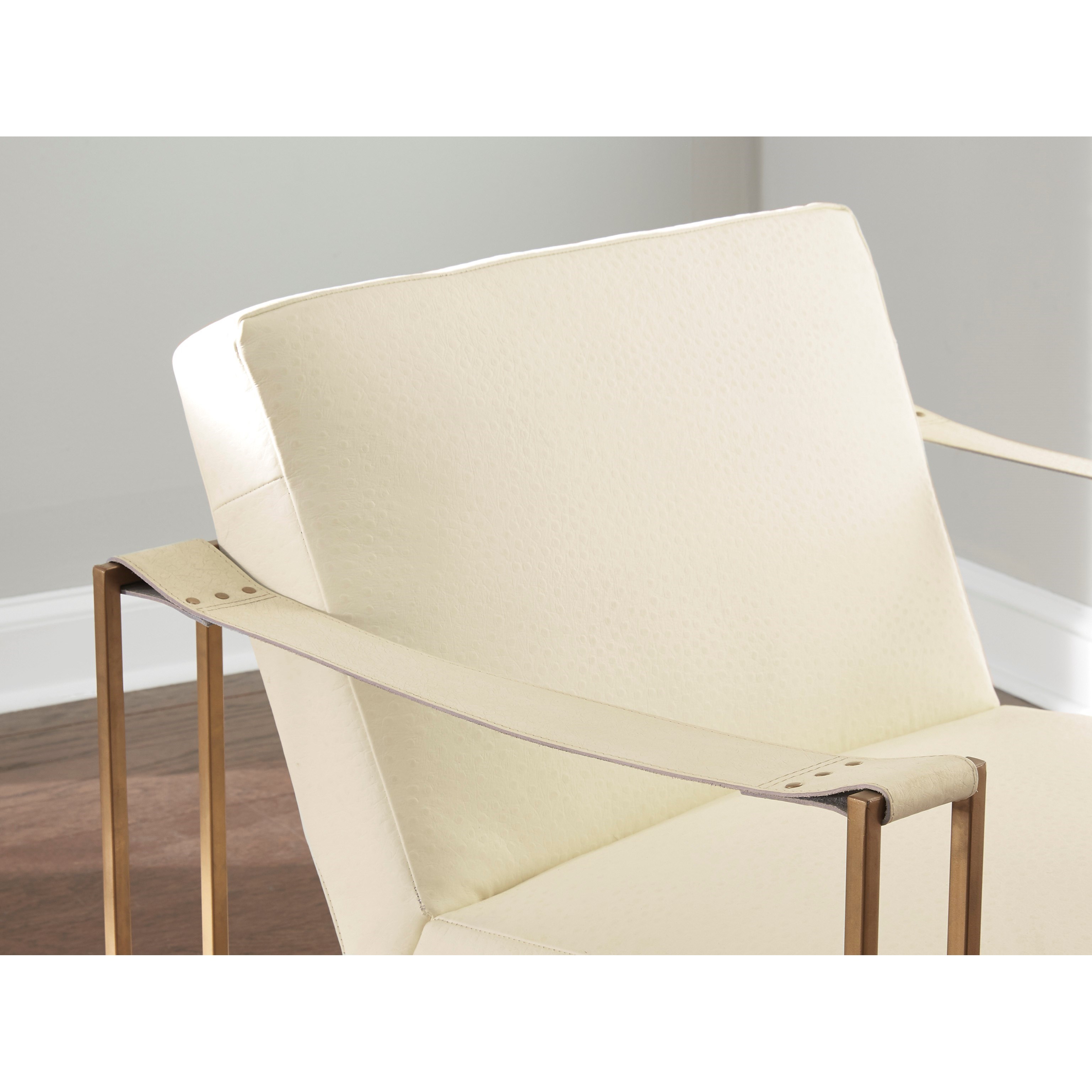 Signature Design by Ashley Kleemore A3000213 Gold Finish Metal Accent